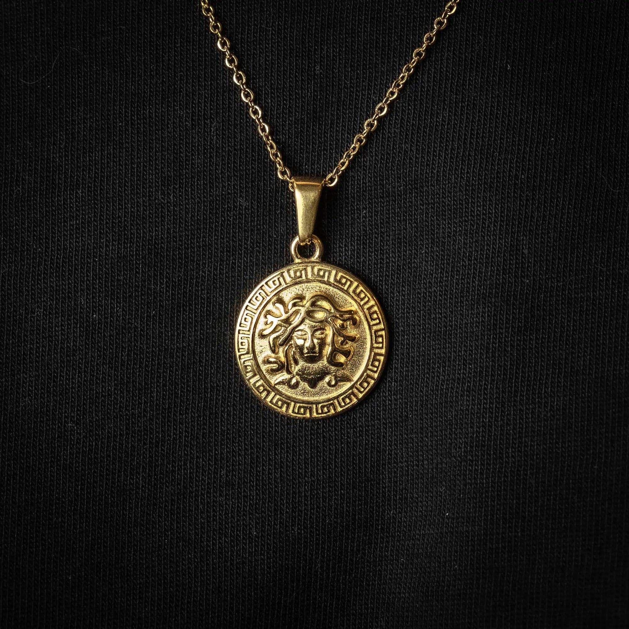 PANDANTIV - MEDUSA (GOLD)